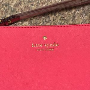 kate spade Bags - Kate Spade Pink Wallet Wristlet kate spade Bags - Kate Spade Pink Wallet Wristlet